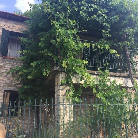 Kesemi Apartamento Kalavryta Exterior foto