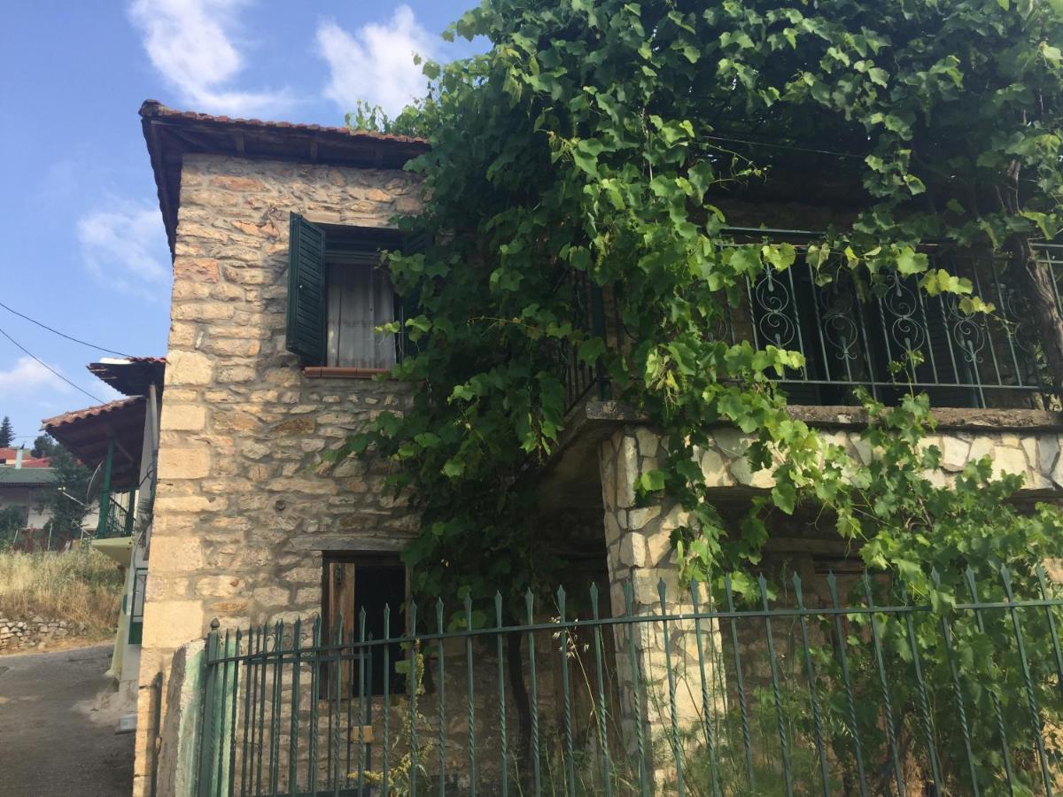 Kesemi Apartamento Kalavryta Exterior foto